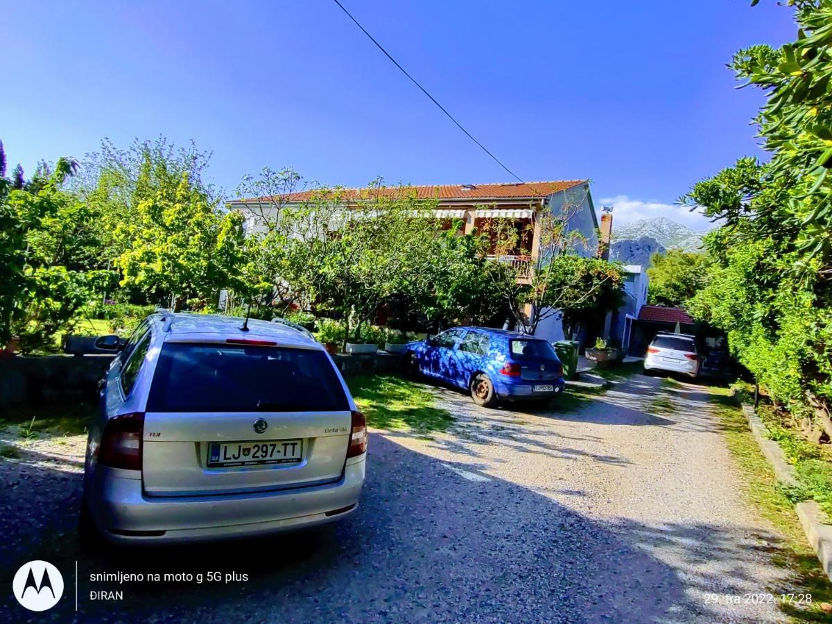 Apartments Lana Starigrad Paklenica Bagian luar foto