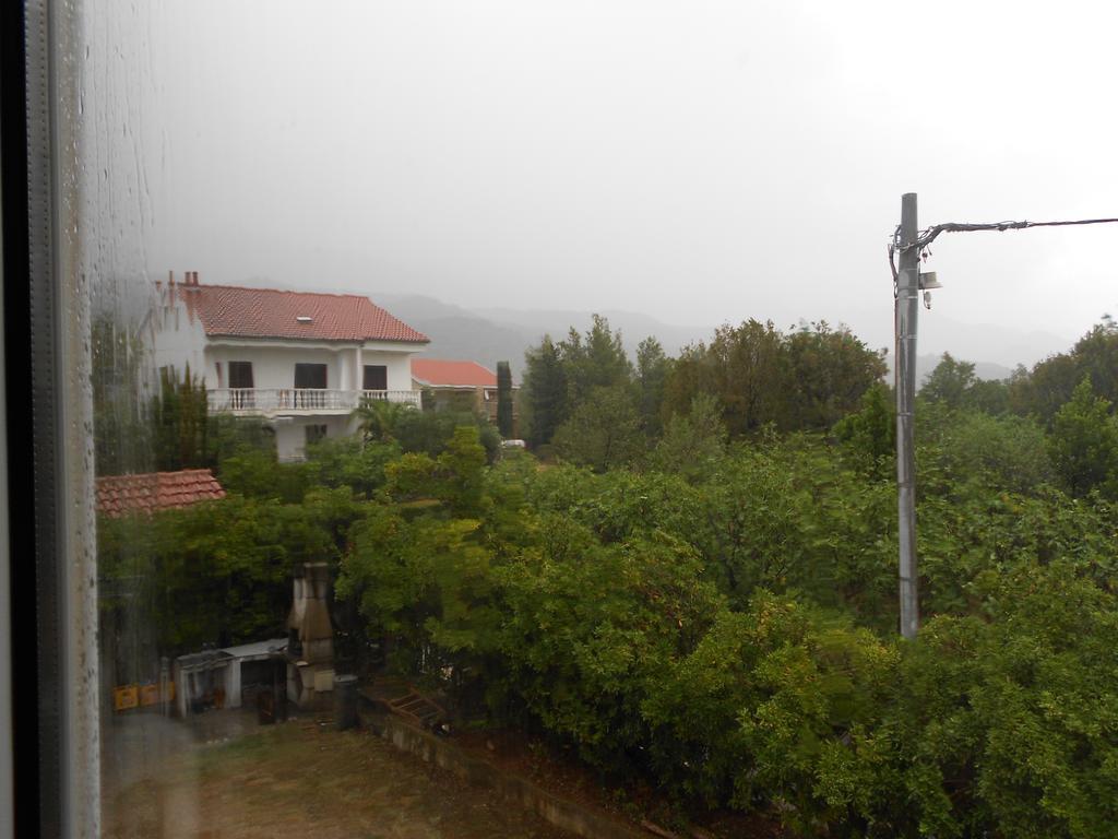 Apartments Lana Starigrad Paklenica Ruang foto